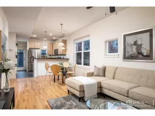 Photo #4: 908221 Listing 