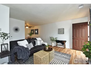 Photo #5: 908363 Listing 