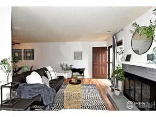 Photo #6: 908363 Listing 