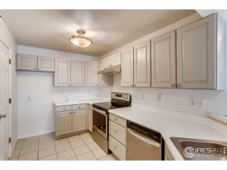 Photo #4: 908367 Listing