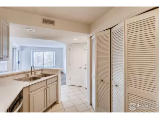 Photo #5: 908367 Listing