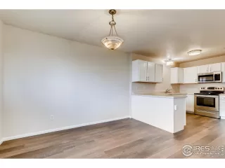 Photo #6: 908393 Listing