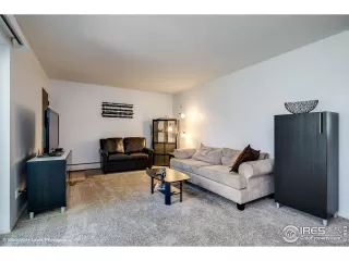 Photo #3: 908425 Listing