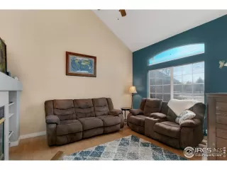 Photo #4: 908620 Listing