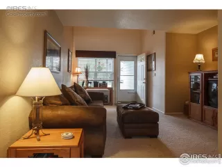 Photo #5: 908638 Listing