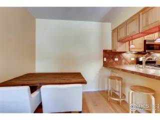 Photo #4: 908675 Listing