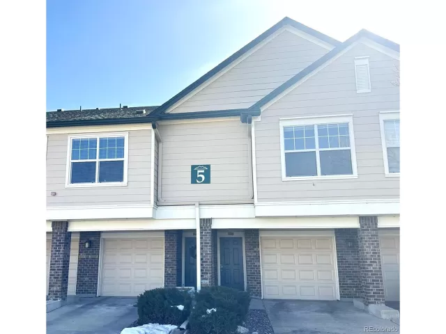 MLS: 9086819 Condo For Sale