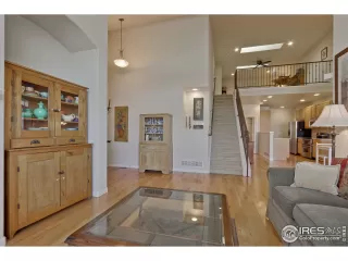 Photo #6: 908742 Listing 