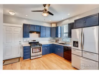 Photo #6: 908758 Listing