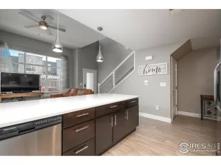 Photo #5: 908780 Listing