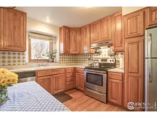 Photo #6: 908814 Listing