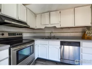 Photo #4: 908849 Listing 