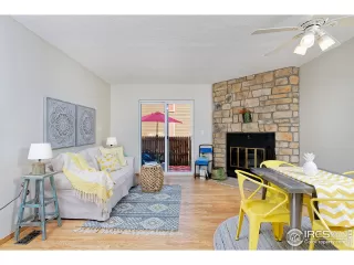 Photo #6: 908910 Listing