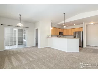 Photo #3: 908920 Listing