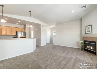 Photo #5: 908920 Listing