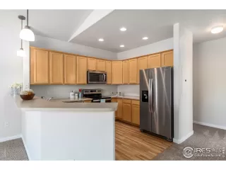 Photo #6: 908920 Listing