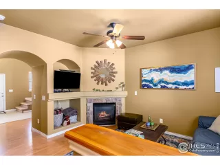 Photo #5: 908931 Listing