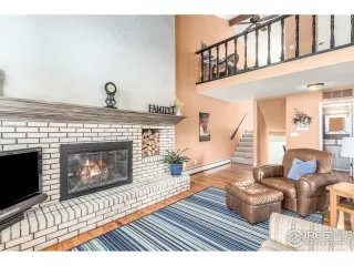 Photo #6: 908933 Listing