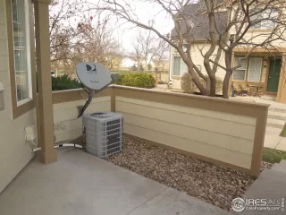 Photo #4: 908947 Listing