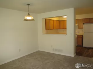 Photo #5: 908947 Listing