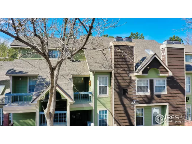 MLS: 909037 Condo For Sale