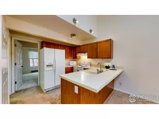 Photo #6: 909037 Listing