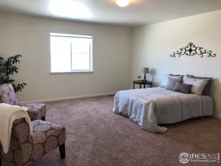 Photo #4: 909123 Listing 