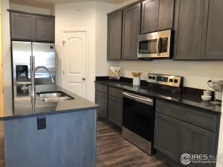 Photo #4: 909124 Listing 