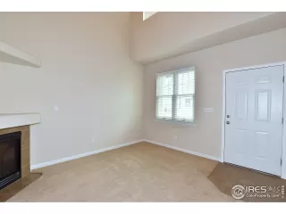 Photo #5: 909151 Listing