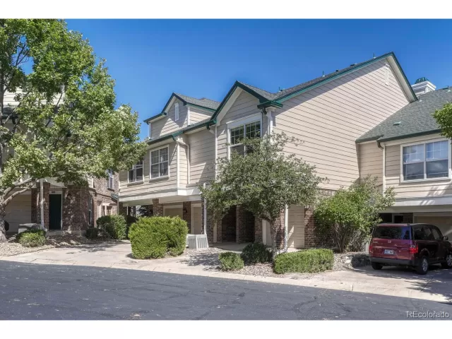 MLS: 9091584 Condo For Sale