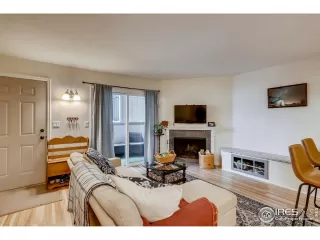 Photo #3: 909169 Listing