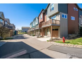 Photo #4: 909186 Listing