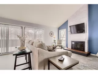 Photo #2: 909190 Listing 