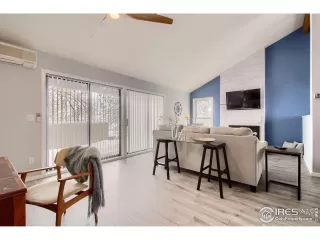 Photo #5: 909190 Listing 