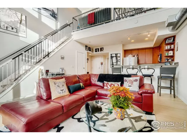 MLS: 909233 Condo For Sale