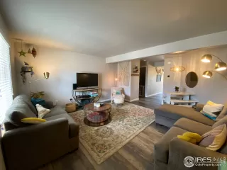 Photo #4: 909331 Listing