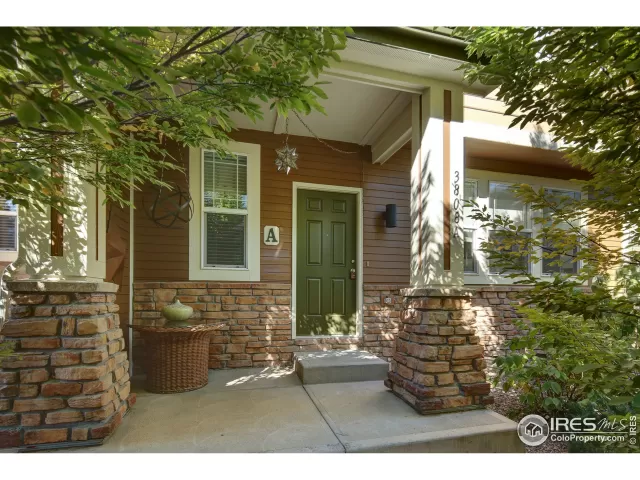 MLS: 909349 Condo For Sale