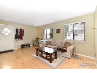 Photo #5: 909353 Listing 