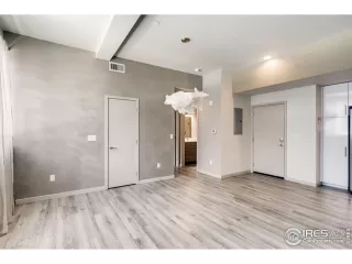 Photo #5: 909366 Listing 