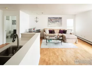 Photo #3: 909395 Listing