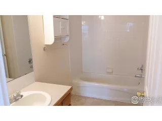 Photo #4: 909401 Listing 