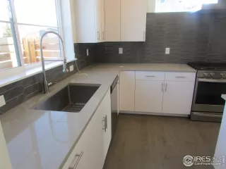 Photo #6: 909439 Listing