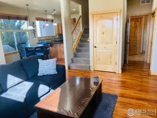 Photo #2: 909505 Listing 