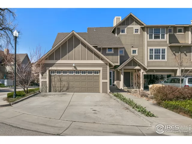 MLS: 909534 Condo For Sale