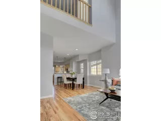 Photo #6: 909571 Listing