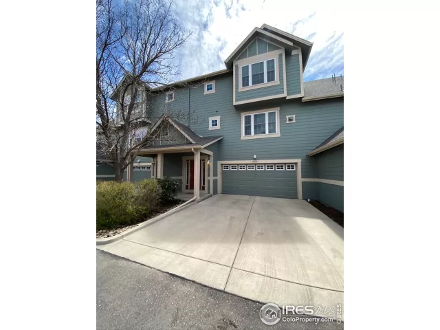 MLS: 909577 Condo For Sale