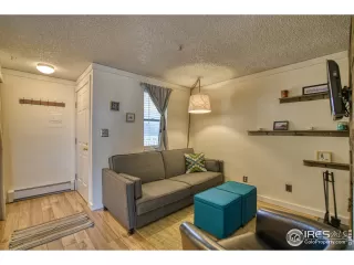 Photo #2: 909593 Listing