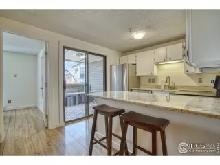 Photo #3: 909593 Listing