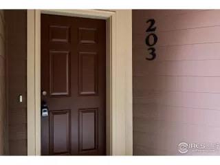 Photo #4: 909642 Listing