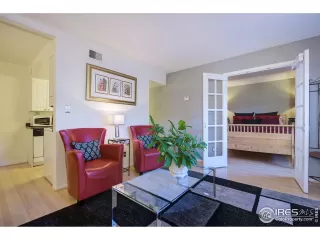 Photo #5: 909679 Listing 